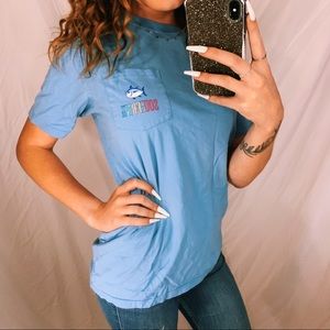 💙🤍Southern Tide T-shirt🤍💙